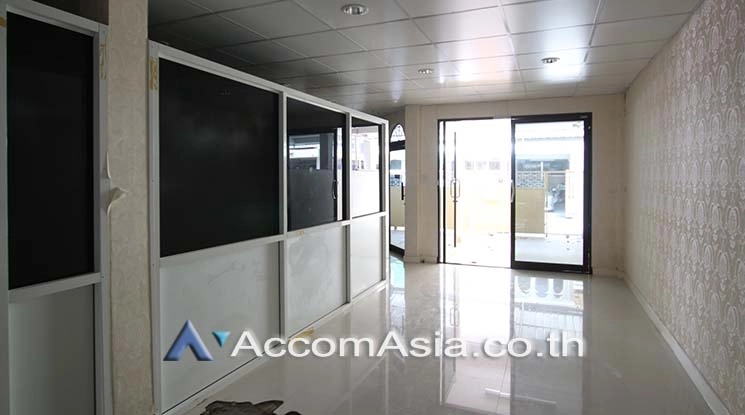  1  6 br Townhouse For Rent in Sathorn ,Bangkok BTS Surasak AA19250