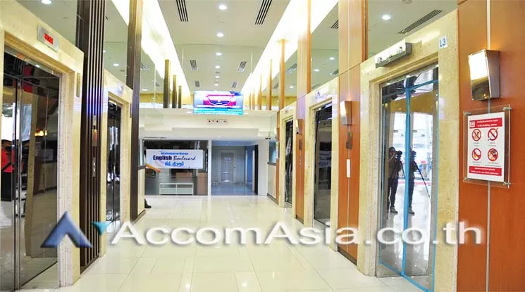  Chartered Square Building Office space  for Rent BTS Surasak in Sathorn Bangkok
