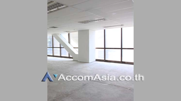 6  Studio Office Space For Rent in Sathorn ,Bangkok BTS Surasak at Chartered Square Building AA19257