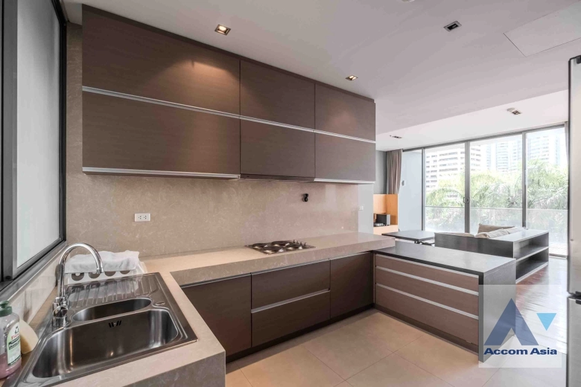  2 Bedrooms  Condominium For Rent & Sale in Sukhumvit, Bangkok  near BTS Asok - MRT Sukhumvit (AA19258)