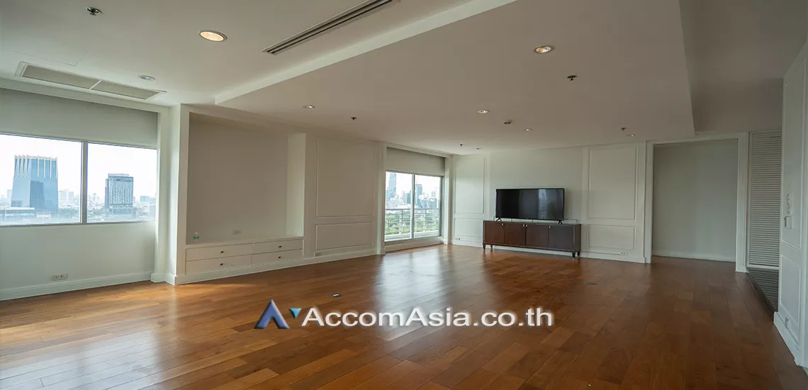 Duplex Condo |  5 Bedrooms  Apartment For Rent in Ploenchit, Bangkok  near BTS Ploenchit (AA19265)