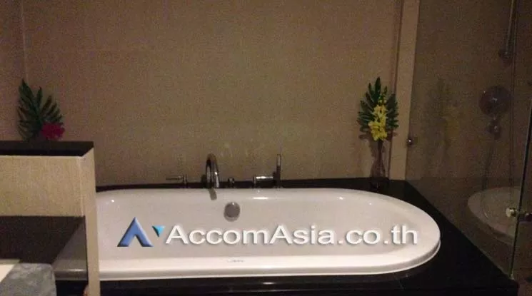 5  1 br Condominium For Rent in Ploenchit ,Bangkok BTS Ratchadamri at Baan Rajprasong AA19278