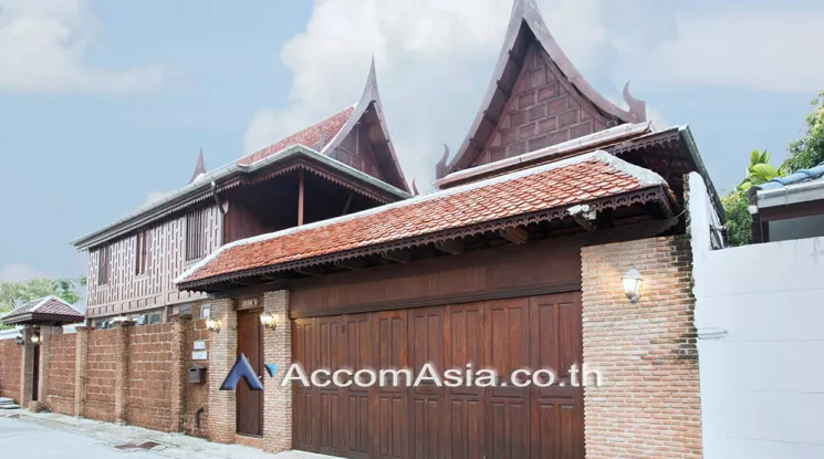 15  5 br House for rent and sale in Sukhumvit ,Bangkok BTS Udomsuk AA19285