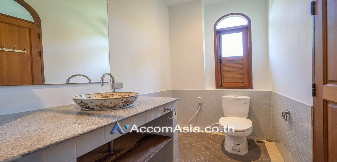 20  4 br House for rent and sale in Sukhumvit ,Bangkok BTS Punnawithi AA19286