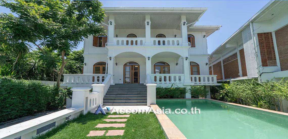 unitHome Office, Private Swimming Pool, Pet friendly |  4 Bedrooms  House For Rent & Sale in Sukhumvit, Bangkok  near BTS Punnawithi (AA19286)