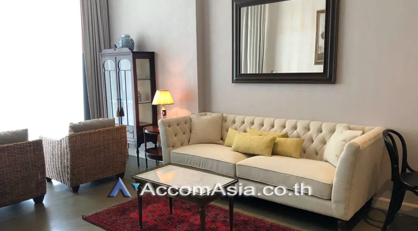 unit 1 Bedroom  Condominium For Rent in Ploenchit, Bangkok  near BTS Ratchadamri (AA19319)