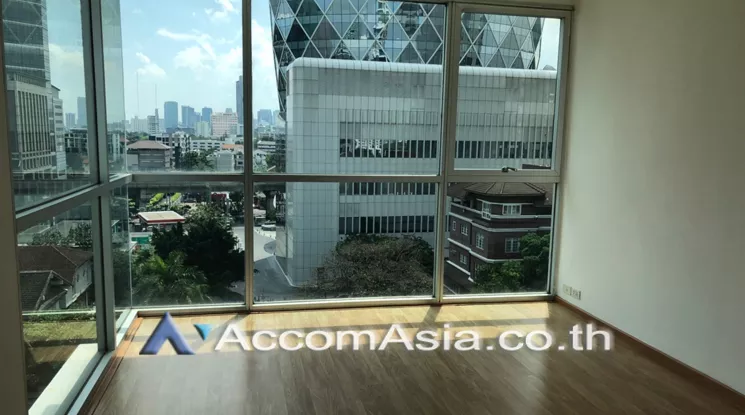  2 Bedrooms  Condominium For Sale in Phaholyothin, Bangkok  near BTS Ari (AA19322)