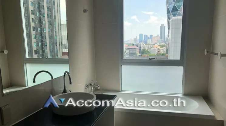 6  2 br Condominium For Sale in Phaholyothin ,Bangkok BTS Ari at Noble Lite AA19322