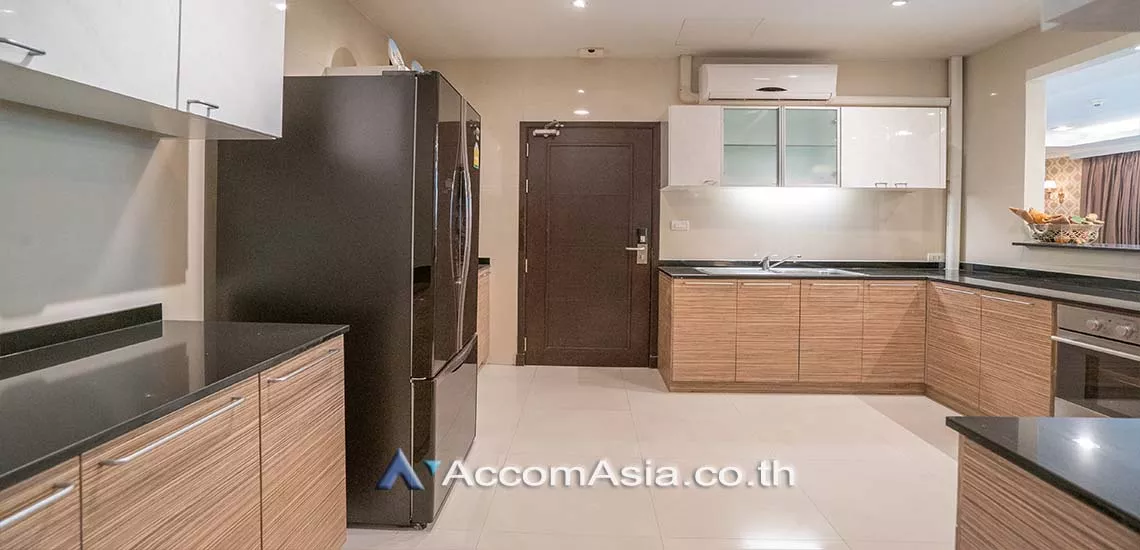 4  4 br Apartment For Rent in Sukhumvit ,Bangkok BTS Phrom Phong at Fully Furnished Suites AA19323