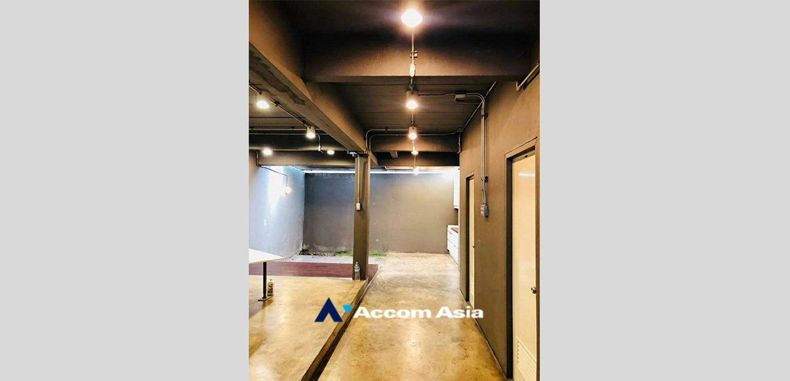 9  5 br Townhouse for rent and sale in Ratchadaphisek ,Bangkok MRT Rama 9 AA19327