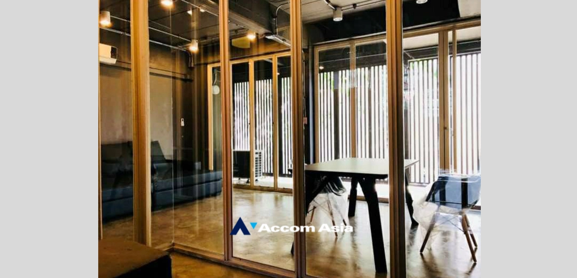 6  5 br Townhouse for rent and sale in Ratchadaphisek ,Bangkok MRT Rama 9 AA19327