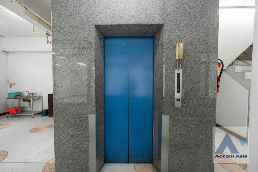 8  Building for rent and sale in Sukhumvit ,Bangkok BTS On Nut AA19346