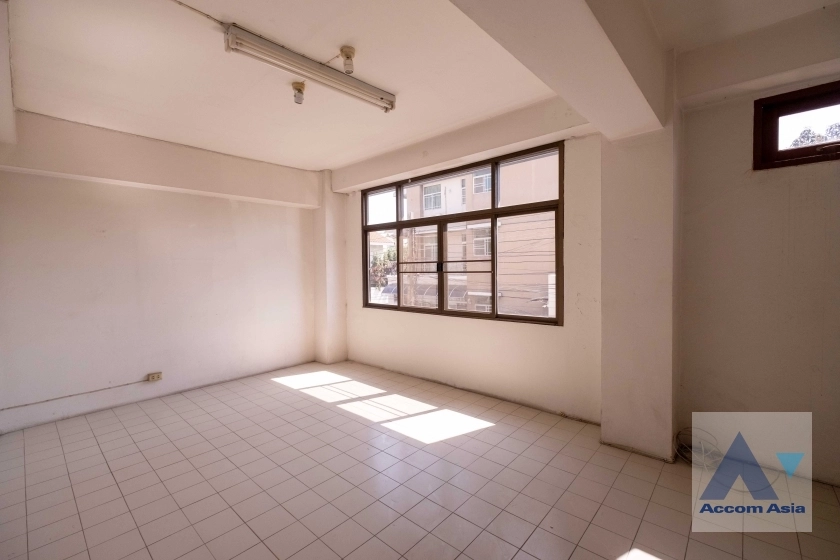 20  Building for rent and sale in Sukhumvit ,Bangkok BTS On Nut AA19346