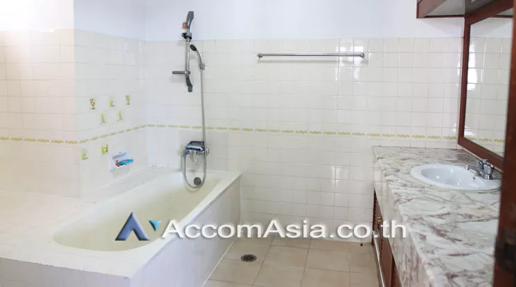 7  4 br Condominium For Rent in Sukhumvit ,Bangkok BTS Ekkamai at Tai Ping Tower AA19373