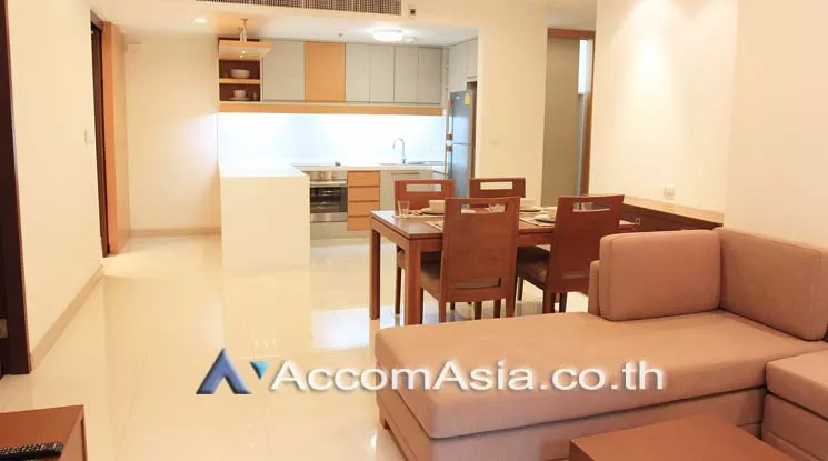unit 2 Bedrooms  Apartment For Rent in Sukhumvit, Bangkok  near BTS Ekkamai (AA19392)