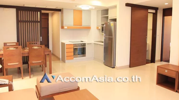  2 Bedrooms  Apartment For Rent in Sukhumvit, Bangkok  near BTS Ekkamai (AA19393)