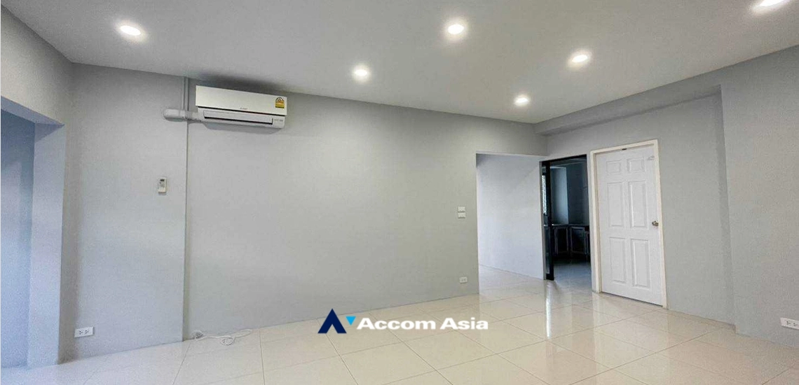 6  4 br House for rent and sale in Sathorn ,Bangkok BTS Chong Nonsi AA19397