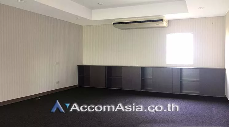 5  Office Space For Rent in Sukhumvit ,Bangkok BTS Bang Chak AA19412