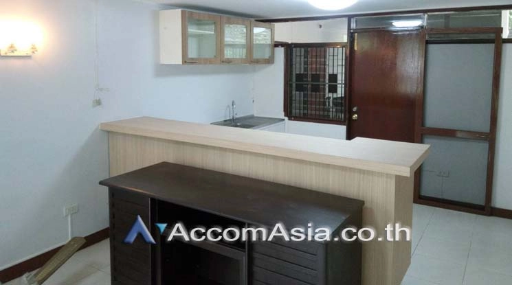 12  2 br House for rent and sale in Phaholyothin ,Bangkok BTS Ari AA19426