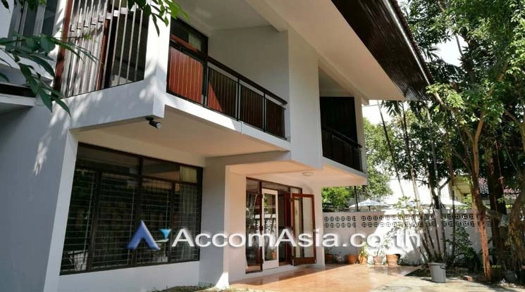  1  2 br House for rent and sale in Phaholyothin ,Bangkok BTS Ari AA19426