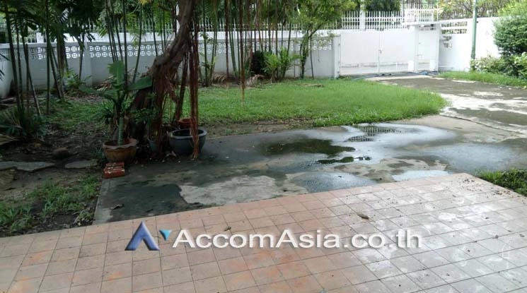 4  2 br House for rent and sale in Phaholyothin ,Bangkok BTS Ari AA19426