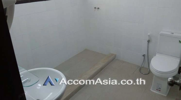 10  2 br House for rent and sale in Phaholyothin ,Bangkok BTS Ari AA19426