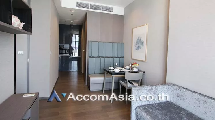 unit 1 Bedroom  Condominium For Rent & Sale in Silom, Bangkok  near BTS Surasak (AA19437)