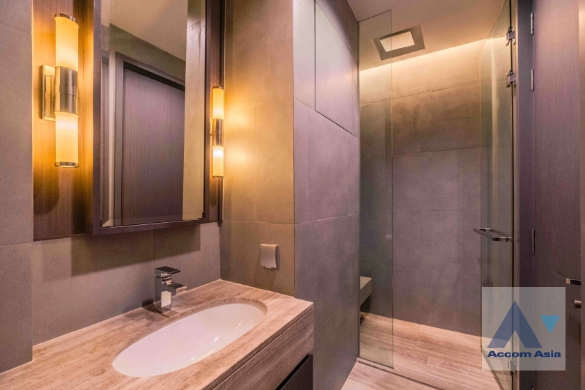 9  3 br Condominium For Sale in Silom ,Bangkok BTS Surasak at The Diplomat Sathorn AA19439