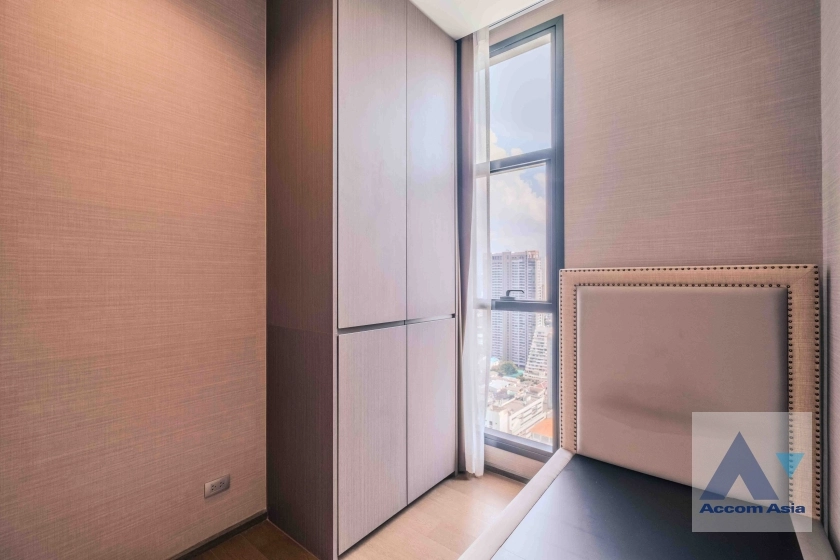 12  3 br Condominium For Sale in Silom ,Bangkok BTS Surasak at The Diplomat Sathorn AA19439