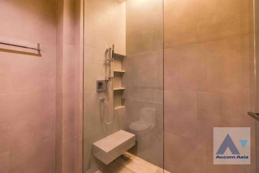 13  3 br Condominium For Sale in Silom ,Bangkok BTS Surasak at The Diplomat Sathorn AA19439