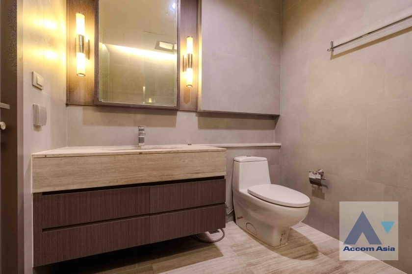 14  3 br Condominium For Sale in Silom ,Bangkok BTS Surasak at The Diplomat Sathorn AA19439