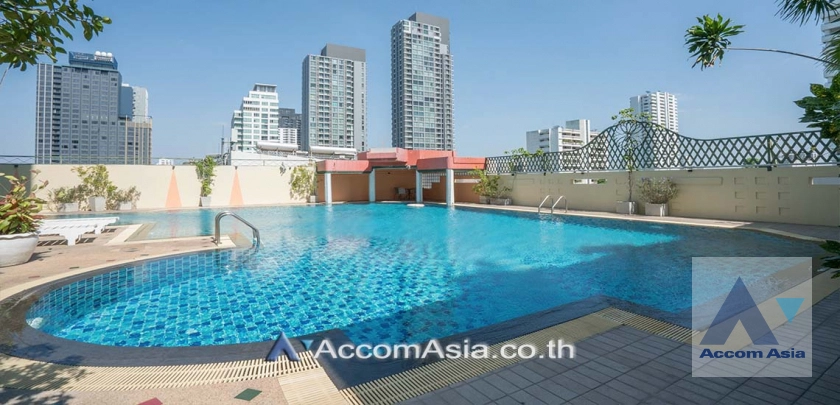 Pet friendly |  Fifty Fifth Tower Condominium  3 Bedroom for Rent BTS Thong Lo in Sukhumvit Bangkok