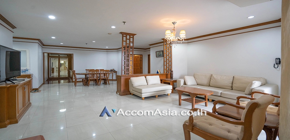 unitPet friendly |  3 Bedrooms  Condominium For Rent in Sukhumvit, Bangkok  near BTS Thong Lo (AA19455)