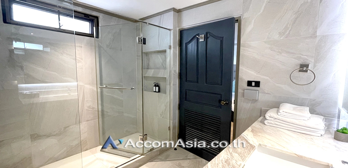 10  2 br Apartment for rent and sale in Sukhumvit ,Bangkok BTS Ekkamai at Our Peaceful living AA19463