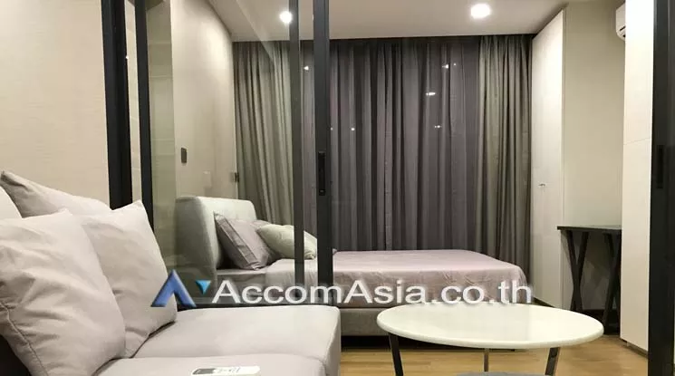  1 Bedroom  Condominium For Rent in Ploenchit, Bangkok  near BTS Chitlom (AA19486)