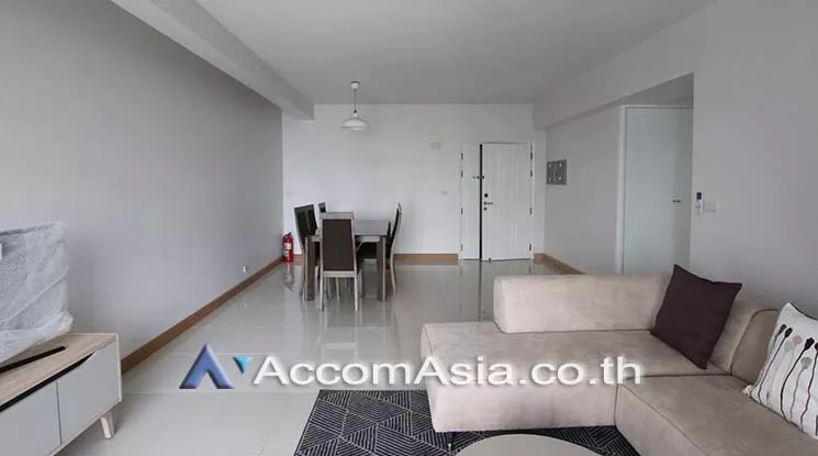 unit 3 Bedrooms  Condominium For Rent in Sukhumvit, Bangkok  near BTS Phrom Phong (AA19507)