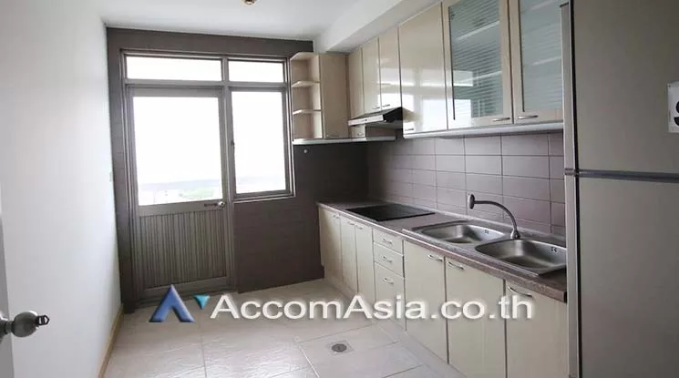 unit 3 Bedrooms  Condominium For Rent in Sukhumvit, Bangkok  near BTS Phrom Phong (AA19507)