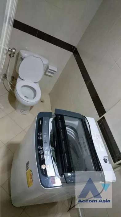 9  3 br Townhouse For Rent in Pattanakarn ,Bangkok BTS On Nut AA19508