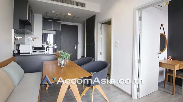 Nye By Sansiri Condominium  2 Bedroom for Sale & Rent BTS Wongwian Yai in Charoennakhon Bangkok