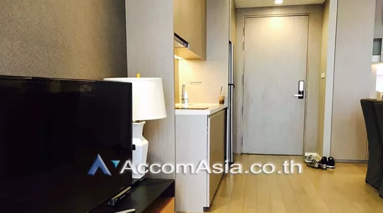 unit 1 Bedroom  Condominium For Rent in Sukhumvit, Bangkok  near BTS Ekkamai (AA19530)
