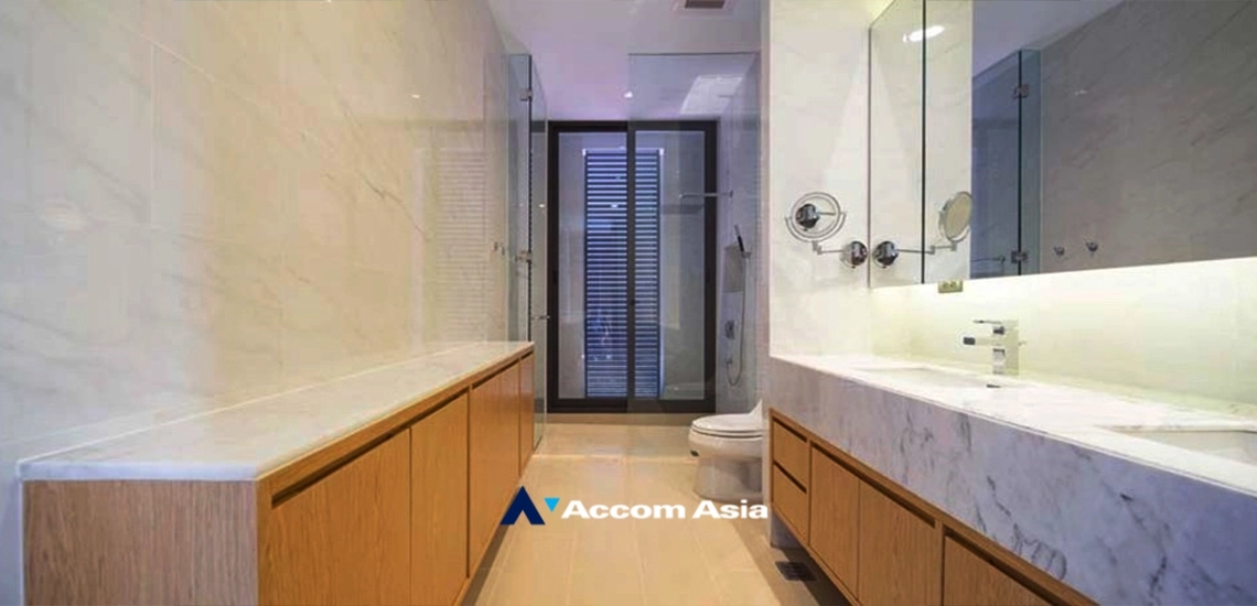 16  4 br House for rent and sale in Sukhumvit ,Bangkok BTS Ekkamai AA19536