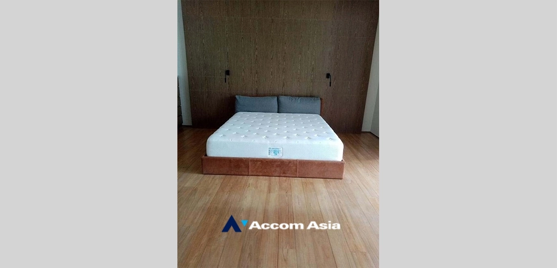 9  4 br House for rent and sale in Sukhumvit ,Bangkok BTS Ekkamai AA19536