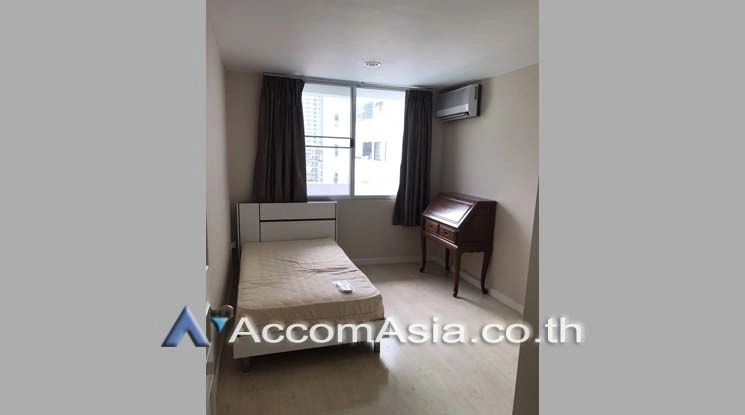 unit 3 Bedrooms  Condominium For Rent in Sukhumvit, Bangkok  near BTS Phrom Phong (AA19576)