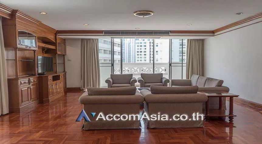 unit 4 Bedrooms  Apartment For Rent in Sukhumvit, Bangkok  near BTS Asok - MRT Sukhumvit (AA19603)