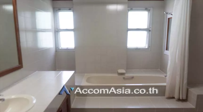13  4 br Apartment For Rent in Sukhumvit ,Bangkok BTS Asok - MRT Sukhumvit at Newly renovated modern style living place AA19603