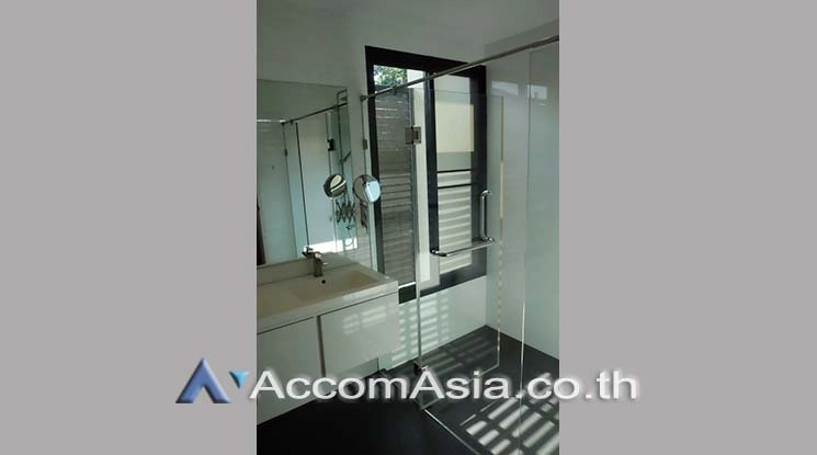 9  3 br House For Rent in Bang Na ,Bangkok  at Private Environment Space AA19614