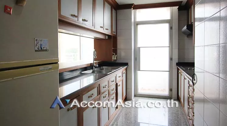 unit 2 Bedrooms  Condominium For Rent in Sukhumvit, Bangkok  near BTS Thong Lo (AA19625)