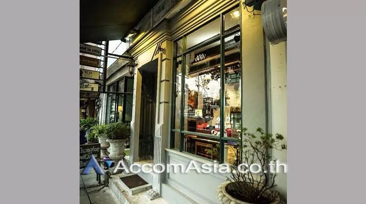  Shophouse For Rent in Sukhumvit, Bangkok  near BTS Thong Lo (AA19626)