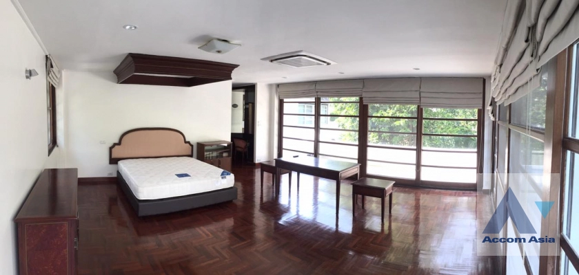 9  4 br House for rent and sale in Sukhumvit ,Bangkok BTS Phra khanong AA19628