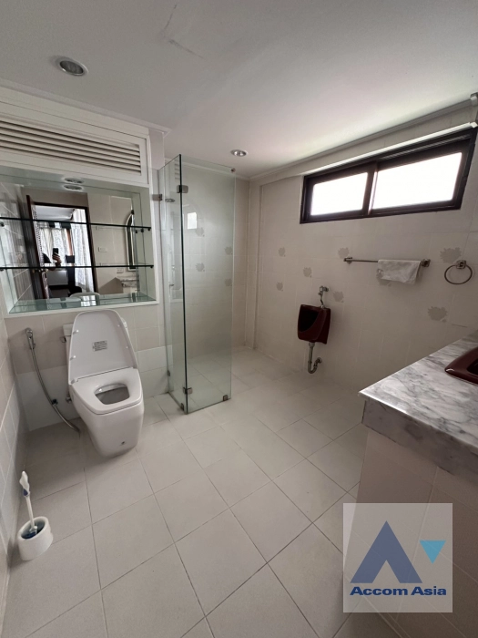 11  4 br House for rent and sale in Sukhumvit ,Bangkok BTS Phra khanong AA19628